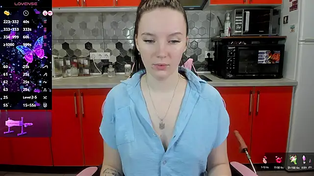 Snapshot of Mary_Blu chatting on January 10, 11:08 pm Mary Blu online show from January 10, 11:08 pm