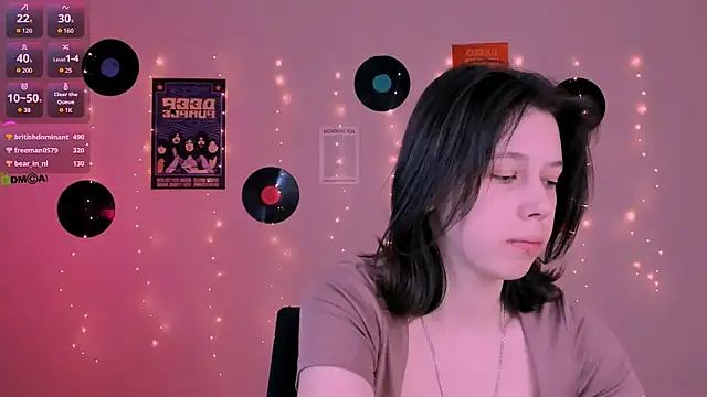 aria wild  online show from April 8, 12:38 pm