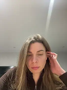 Luna2547 online show from March 2, 6:26 pm