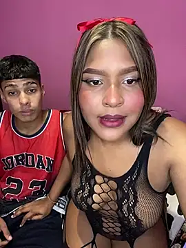 Snapshot of albenohe chatting on March 4, 2:17 am albenohe online show from March 4, 2:17 am