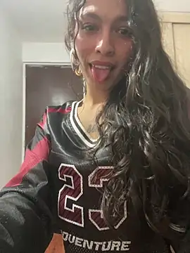 SweetCherry   online show from May 12, 9:56 pm