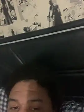 Snapshot of lubeitupguy chatting on March 3, 4:18 am lubeitupguy online show from March 3, 4:18 am