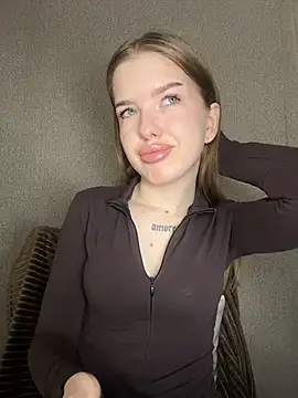 KayShaw online show from March 12, 3:56 am