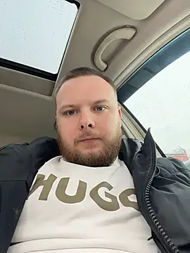 Snapshot of pupspupok chatting on March 3, 10:21 am pupspupok online show from March 3, 10:21 am