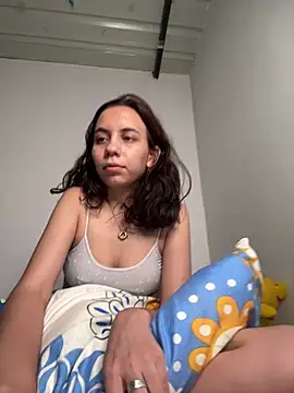 Nicole Cute04 online show from June 4, 5:02 am