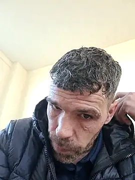 hulllad40 online show from March 3, 3:18 pm