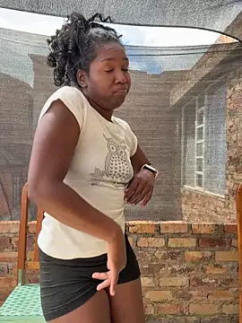 maryjane ebony online show from April 30, 3:07 pm