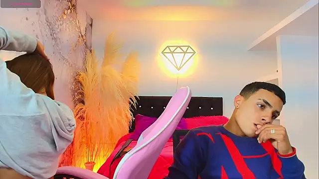 Ariatna Andy online show from April 11, 8:46 pm