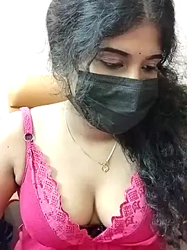 Sunitha28 online show from April 18, 7:58 pm