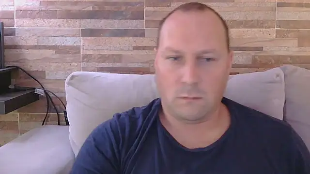 lustonfan online show from April 10, 12:43 pm