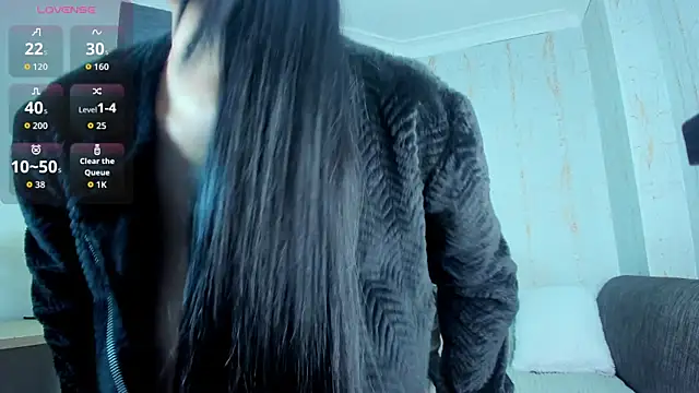 shirley taylor  online show from April 17, 12:30 pm