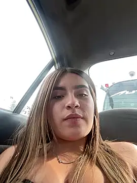 Issa pinkk online show from March 27, 8:19 pm