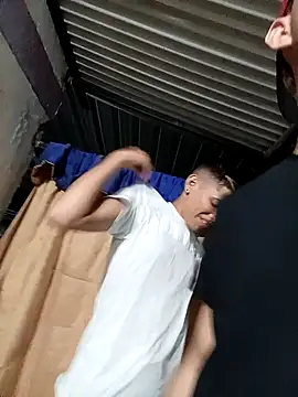 3hornys-straights online show from March 6, 4:20 am