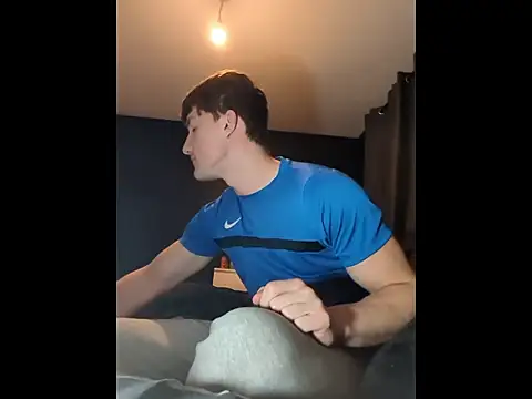 HornyKing2969 online show from April 21, 9:50 pm