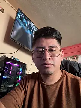 GoldenM95 online show from April 9, 8:36 pm