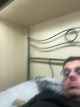 tonyboys19418 online show from April 21, 12:12 am