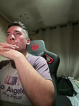 Cr1sXPorn online show from March 10, 11:54 pm