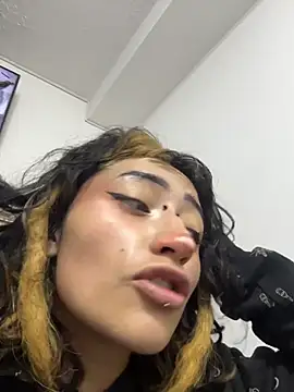 baby akuma online show from May 1, 4:06 am