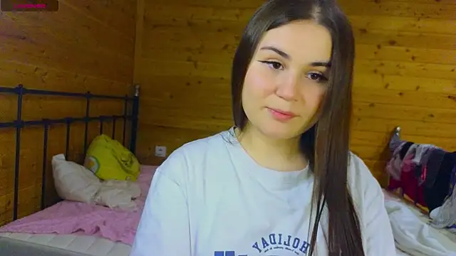 LucyMur online show from March 31, 3:12 pm