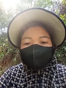 Bling-pusy online show from April 21, 7:14 am