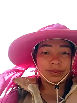 Yellow-pink online show from March 30, 1:39 am