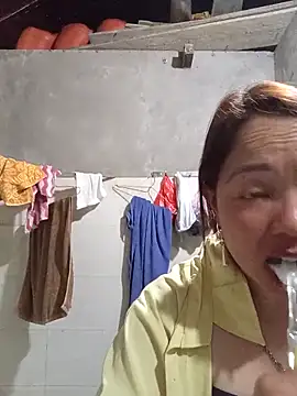 Yellow-pink online show from April 17, 11:35 am