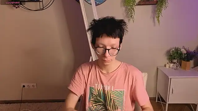 Tommy Stars online show from March 27, 5:35 am