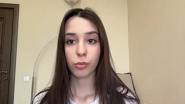 AdeleVelvet online show from April 23, 11:31 am