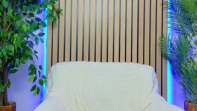 NataliaCroft online show from March 26, 4:01 pm