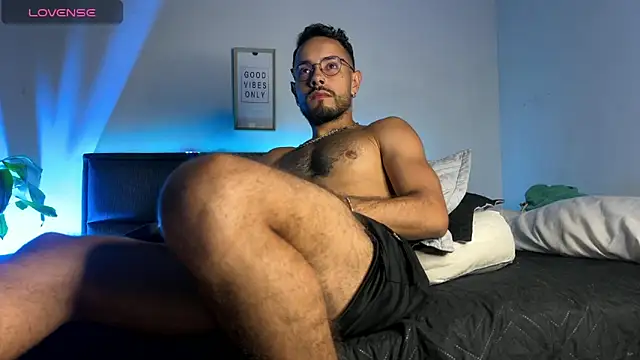 Mateobaer  online show from March 27, 2:28 am