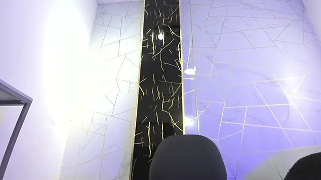 Valentin Lux online show from April 14, 3:01 am