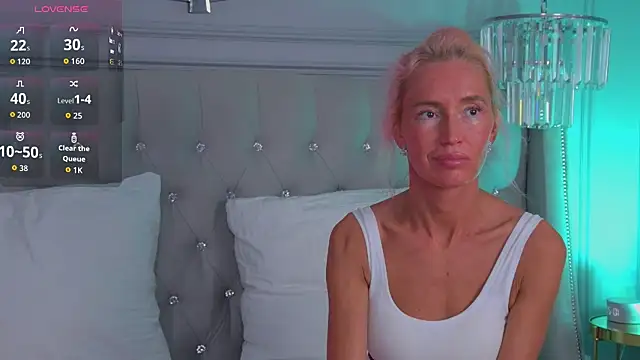 MonicaRice online show from April 21, 6:20 am