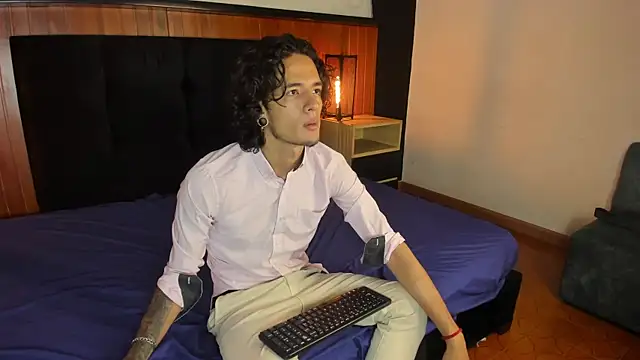 Skinny Mac online show from March 26, 12:55 pm