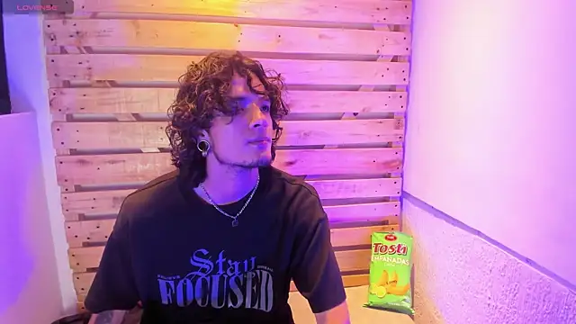 Skinny Mac online show from April 6, 2:18 pm