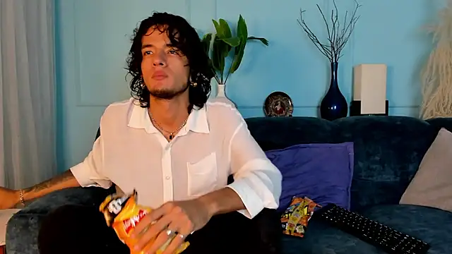 Skinny Mac online show from April 11, 12:53 pm