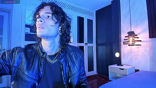 Skinny Mac online show from April 25, 1:41 pm