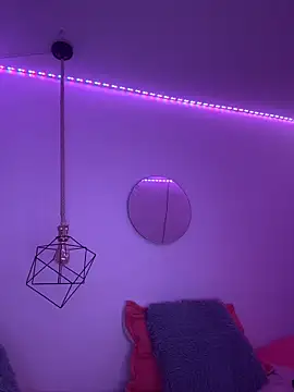 zoe  baker online show from April 28, 3:06 pm