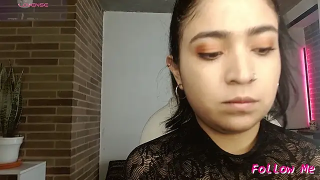 sweet-little online show from March 20, 4:23 pm