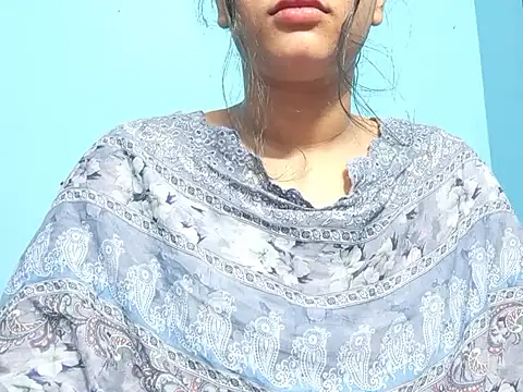 Emma 4433 online show from April 11, 9:24 am