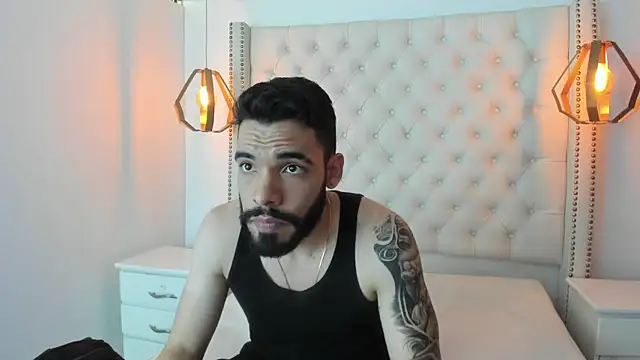 JEAN LEWIS2 online show from April 15, 7:32 pm