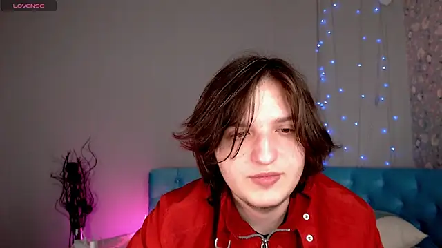 delalex online show from April 3, 2:42 am