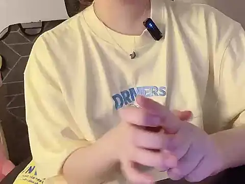 hunhun122 online show from April 10, 3:50 pm