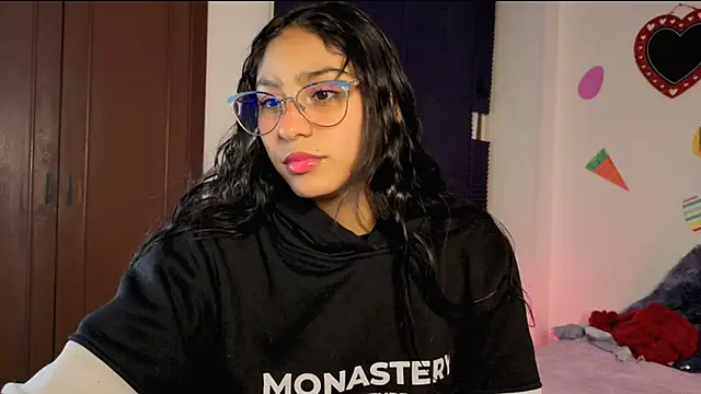 PaulaCutexs online show from April 15, 4:08 am