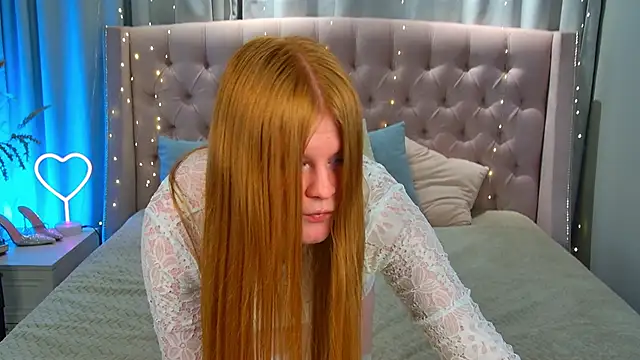 JessicaEmber online show from April 10, 5:23 am