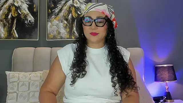 VaniaRouse online show from April 30, 12:44 pm