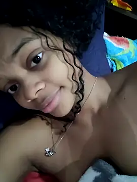 marialuiza2027 online show from April 17, 11:46 am