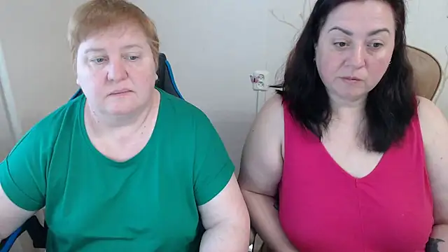 Lindy-Jeanie online show from April 11, 3:38 pm