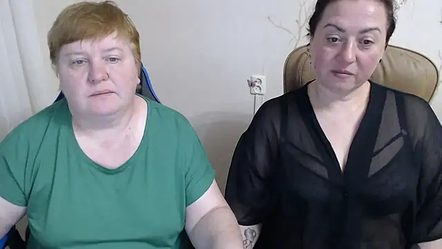 Lindy-Jeanie online show from April 15, 6:26 pm