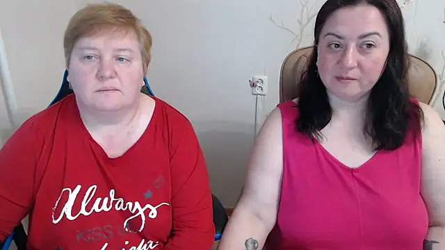 Lindy-Jeanie online show from April 16, 4:52 pm