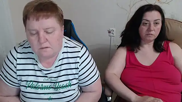 Lindy-Jeanie online show from April 18, 7:29 pm